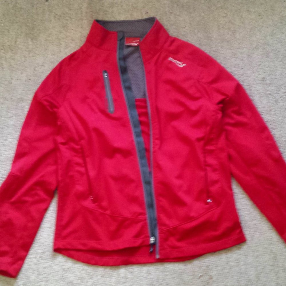 Saucony Men's Size Medium Running/Cycling Jacket